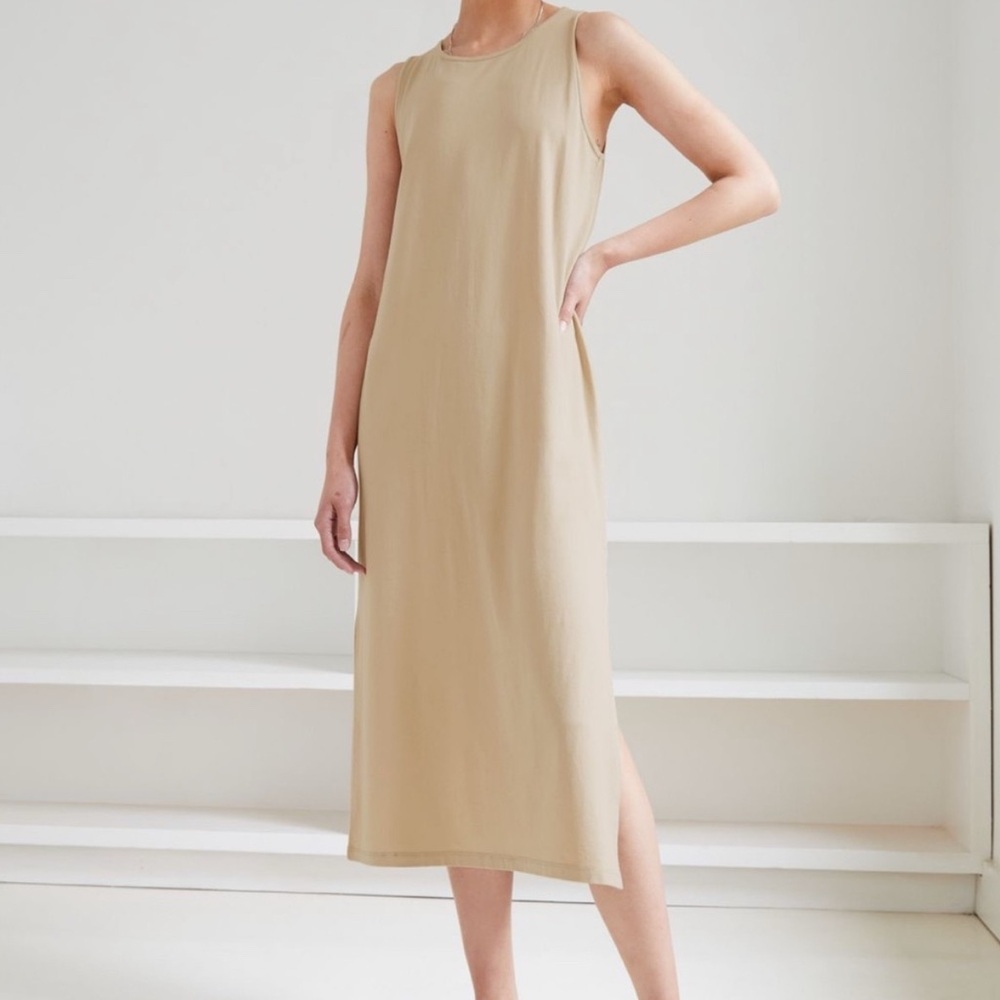 Aritzia Babaton Evelina Midi Dress | Clay Mask | Size M | Ribbed Minimal | NWT